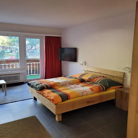 In Mit Toller Aussicht Aufs Dorf Appartement *