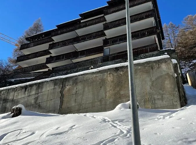In Mit Toller Aussicht Aufs Dorf Appartement Zermatt