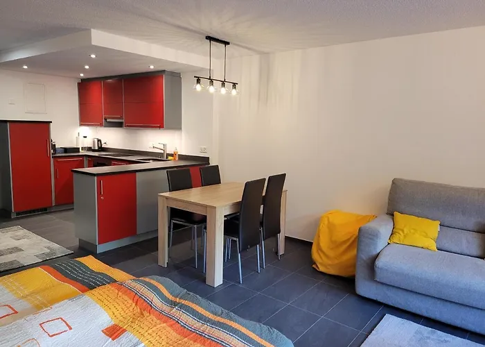 In Mit Toller Aussicht Aufs Dorf Appartement *